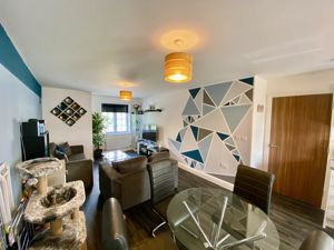 Lounge/Diner- click for photo gallery